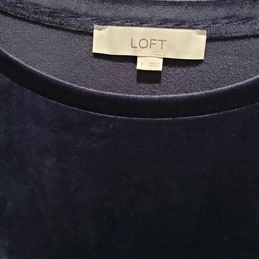 Loft Velvet Ruffle Sleeve Top Size Large - Picture 3 of 8
